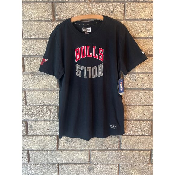 New Era Chicago Bulls NBA Black T-Shirt M 60% Cotton 40% Polyester - Picture 1 of 8